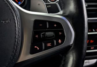 Подержанный автомобиль BMW X4 2020 года (29 фото)