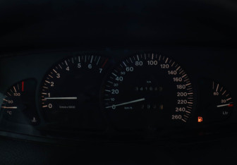 Подержанный автомобиль Opel Omega Sedan 1996 года (7 фото)
