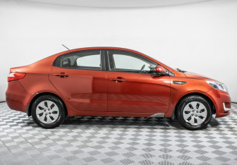 Подержанный автомобиль Kia Rio Sedan 2012 года (4 фото)