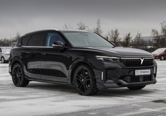 Подержанный автомобиль Voyah Free 2023 года (4 фото)