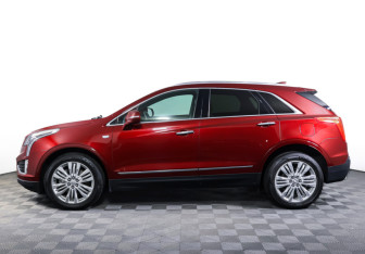 Подержанный автомобиль Cadillac XT5 2017 года (8 фото)
