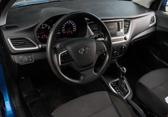 Подержанный автомобиль Hyundai Solaris Sedan 2017 года (12 фото)