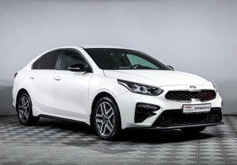 Подержанный автомобиль Kia Cerato Sedan 2020 года (3 фото)