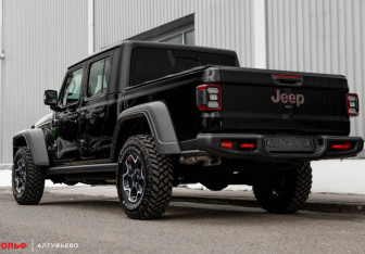 Новый Jeep Gladiator 2023 (3 фото)