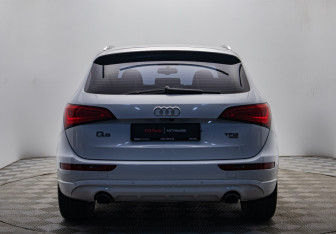 Подержанный автомобиль Audi Q5 2013 года (4 фото)