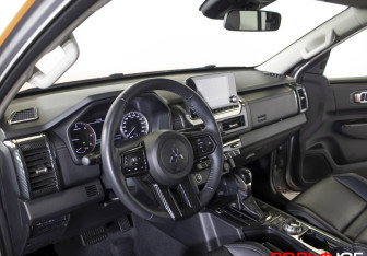 Подержанный автомобиль Mitsubishi L200 2024 года (17 фото)