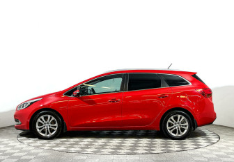 Подержанный автомобиль Kia Ceed Wagon 2014 года (3 фото)