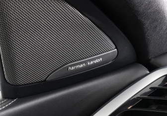 Подержанный автомобиль BMW X6 2021 года (15 фото)