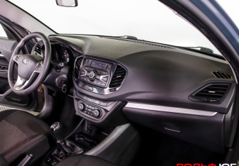 Подержанный автомобиль LADA (ВАЗ) Vesta Sedan 2018 года (7 фото)