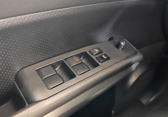 Подержанный автомобиль Nissan X-Trail 2010 года (18 фото)