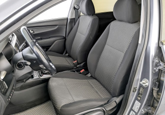 Подержанный автомобиль Kia Rio Hatchback 2019 года (20 фото)
