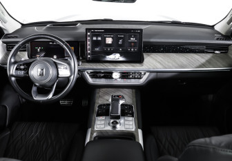 Подержанный автомобиль Tank 500 2023 года (14 фото)