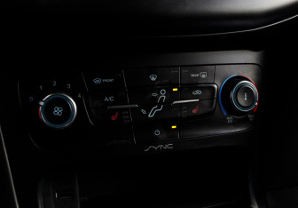 Подержанный автомобиль Ford Focus Wagon 2018 года (14 фото)