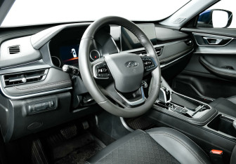 Подержанный автомобиль Chery Tiggo 8 2023 года (11 фото)