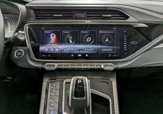 Подержанный автомобиль Geely Atlas Pro 2023 года (26 фото)