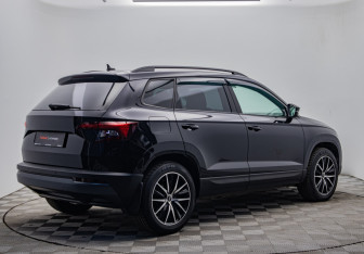 Подержанный автомобиль Skoda Karoq 2020 года (5 фото)