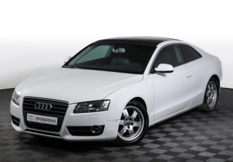 Подержанный автомобиль Audi A5 Coupe 2009 года (24 фото)