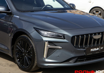 Подержанный автомобиль Geely Preface 2024 года (19 фото)