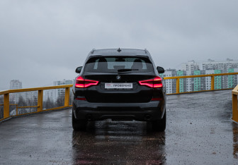 Подержанный автомобиль BMW X3 2020 года (5 фото)