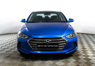 Подержанный автомобиль Hyundai Elantra Sedan 2016 года (2 фото)