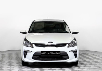 Подержанный автомобиль Kia Rio Sedan 2018 года (2 фото)