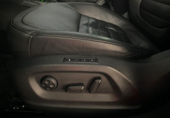 Подержанный автомобиль Skoda Yeti 2015 года (17 фото)