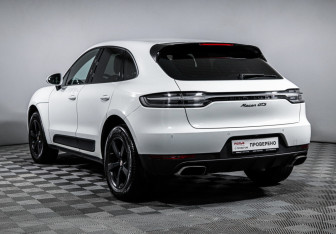 Подержанный автомобиль Porsche Macan 2018 года (7 фото)