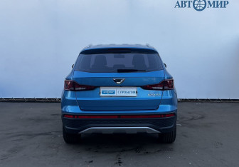 Подержанный автомобиль Jetta VS5 2022 года (6 фото)