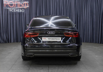 Подержанный автомобиль Audi A6 Sedan 2018 года (6 фото)