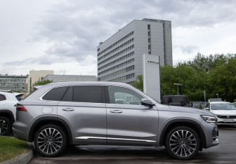 Подержанный автомобиль Geely Monjaro 2025 года (3 фото)