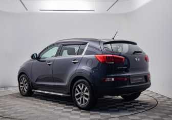 Подержанный автомобиль Kia Sportage 2014 года (7 фото)