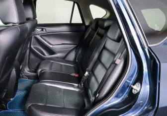 Подержанный автомобиль Mazda CX-5 2015 года (19 фото)