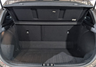 Подержанный автомобиль Kia Ceed Hatchback 2020 года (10 фото)