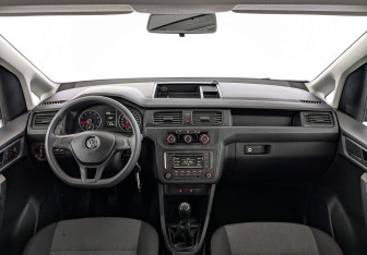 Подержанный автомобиль Volkswagen Caddy Compactvan 2019 года (14 фото)