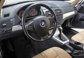 Подержанный автомобиль BMW X3 2008 года (16 фото)