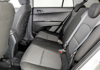 Подержанный автомобиль Hyundai Creta 2019 года (12 фото)