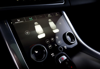 Подержанный автомобиль Land Rover Range Rover Sport 2021 года (29 фото)