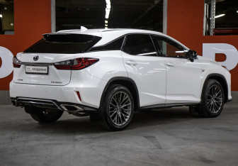 Подержанный автомобиль Lexus RX 2015 года (5 фото)
