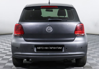 Подержанный автомобиль Volkswagen Polo Hatchback 2010 года (4 фото)