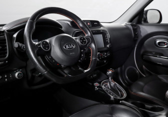Подержанный автомобиль Kia Soul 2016 года (14 фото)