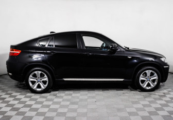 Подержанный автомобиль BMW X6 2011 года (4 фото)