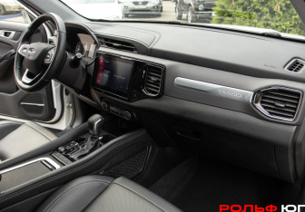 Подержанный автомобиль Chery Tiggo 4 2022 года (7 фото)
