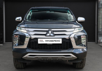Подержанный автомобиль Mitsubishi Montero Sport 2021 года (2 фото)