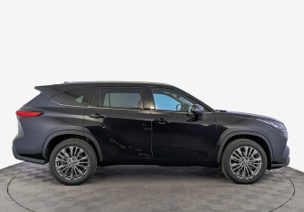 Новый Toyota Highlander 2025 (4 фото)