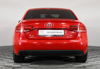 Подержанный автомобиль Audi A4 Sedan 2011 года (6 фото)