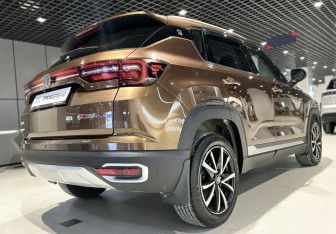 Подержанный автомобиль Changan CS35PLUS 2019 года (5 фото)