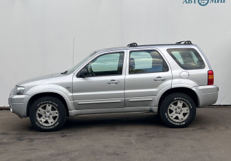 Подержанный автомобиль Ford Maverick 2006 года (8 фото)