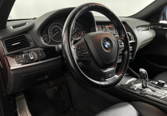 Подержанный автомобиль BMW X4 2016 года (12 фото)