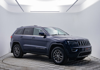 Подержанный автомобиль Jeep Grand Cherokee 2017 года (3 фото)