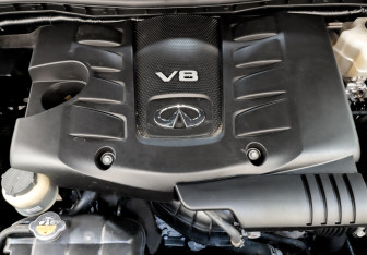 Подержанный автомобиль Infiniti QX80 2019 года (9 фото)